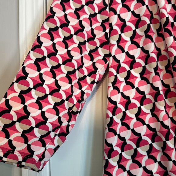 Anne Klein Pink & Black Printed 3/4 Sleeve V-Neck Wrap Top Rich Camellia Multi - Picture 5 of 8